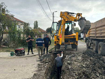 Напредва изпълнението на проектите за подмяна на водопроводната мрежа в две несебърски села