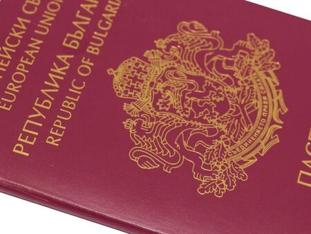 Загиналите в Германия албанци са работили с фалшиви български паспорти