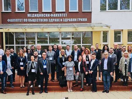 Рекорден брой участници в Третия есенен медицински форум в  Университет „Проф. д-р Асен Златаров“