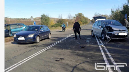 Катастрофа заради отнето предимство на главния път Бургас-Средец