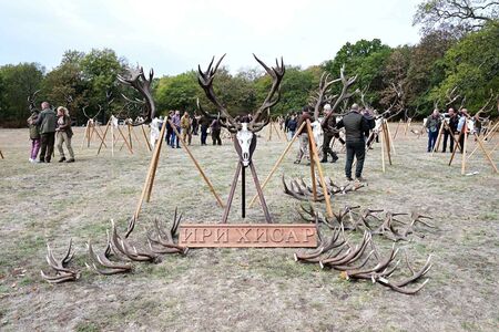 ЮИДП представи ловни трофеи от благороден елен на IX Изложение в ДЛС Воден-Ири Хисар