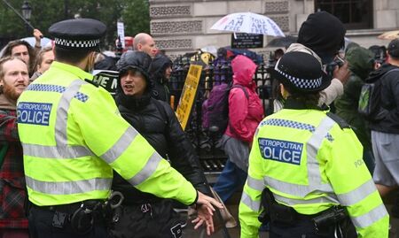 126 арестувани на пропалестинско шествие в Лондон