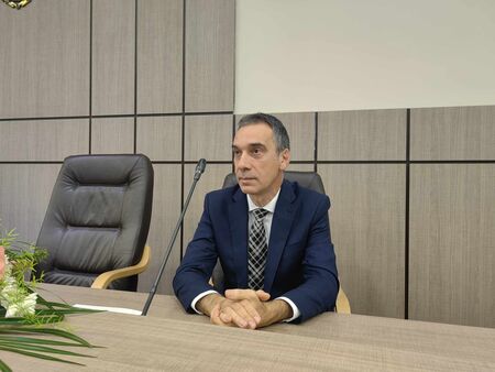 Мой съюзник ще бъдат почтените хора но ще бъда и