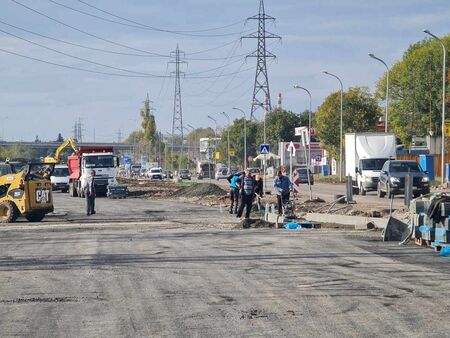 Бургазлии, не ползвайте ул. „Одрин”, ремонтът ще приключи в края на годината (ВИДЕО)