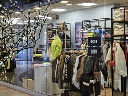 Шопингът онлайн също набира скорост На можете да напълните виртуалната