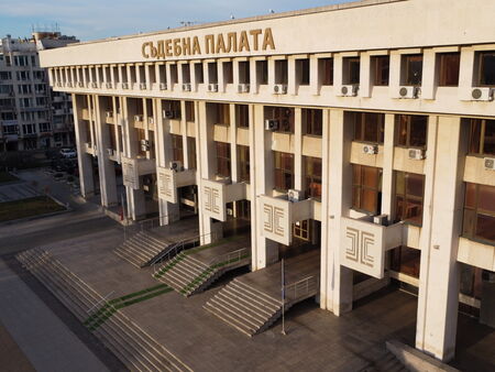 Търсят се съдебни заседатели за Районен съд – Бургас