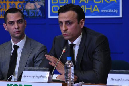 Програмата на Бербатов - повече българи и нов формат на първенството