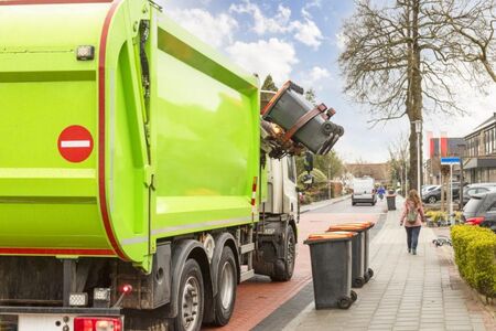 Камион, събиращ боклук, уби пешеходец в Пловдив