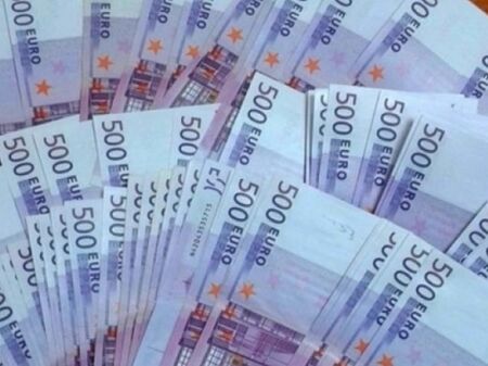 Гърция с пълна забрана за плащане в брой за транзакции над €500 от 2024 г.