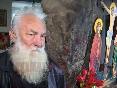 Чудо в български манастир, камък расте и сбъдва желания