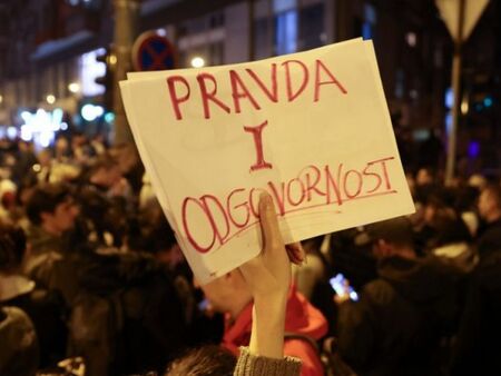 Сърбия продължава да се тресе от протести заради нечестни избори, Кремъл подкрепя Вучич