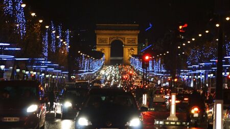 Повишена терористична заплаха във Франция за Новогодишната нощ