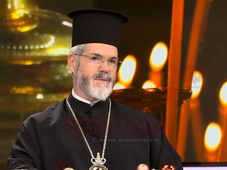 Молете се за патриарх Неофит! Вижте какво пожела на българите за Нова година митрополит Антоний