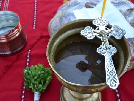 Днес е Попова Коледа, имен ден празнува...