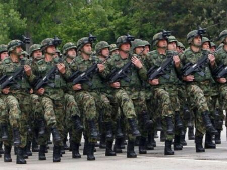 Сърбия връща задължителната военна служба