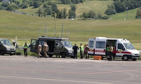 Сватбари в Италия продъниха пода от танци, над 30 ранени