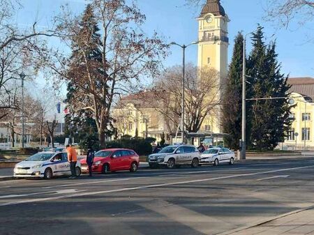 Как бургаските полицаи спипаха пиян шофьор на „Волво“ до жп гарата