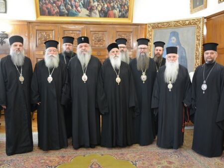 Митрополитите обясняват че основател на православната църква е самият Иисус