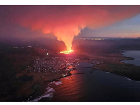 Вижте момента, в който лавата от вулкана в Исландия залива къщи