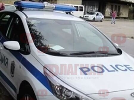  Нападателят заплашил касиерките с оръжие и взел парите но радостта