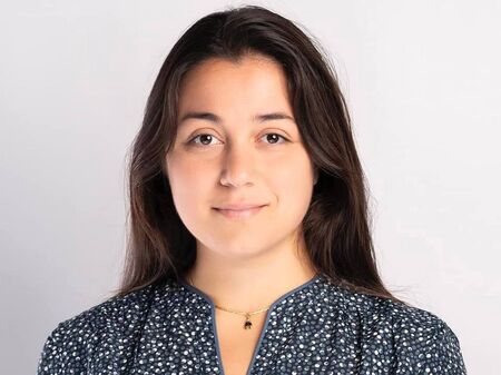 Тя е бивш кандидат за депутат от Продължаваме промяната работила