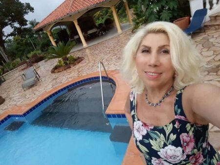 Силвия Кацарова бяга в Южна Америка при милионер с ранчо