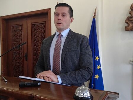 Защо кметът на Царево отказа по-висока заплата (ВИДЕО)