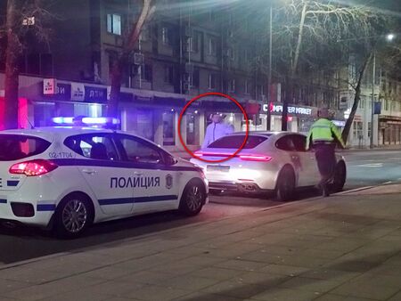 Номерата на автомобила са свалени Бургаски полицаи спипаха снощи шофьор