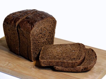 Защо черният хляб е по-вреден от белия за диабетици?