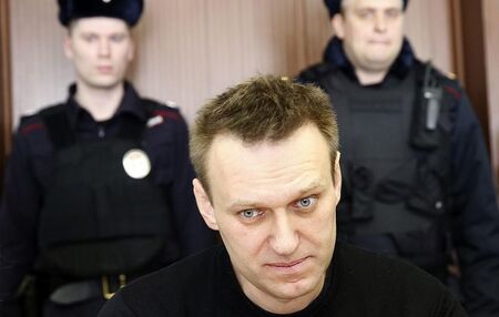 Британското външно министерство каза на руски дипломати, че държи отговорно Москва за смъртта на Навални