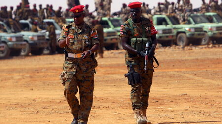 Суданската армия започна разследване във връзка с видео, на което се виждат военнослужещи, държащи отрязани човешки глави
