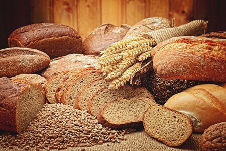 Пшеницата поевтиня с 35%, но не и хлябът