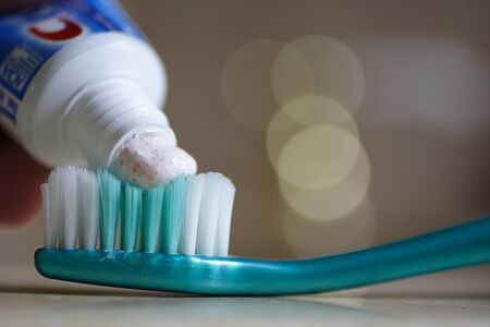 Дори не подозирате за какво може да ви помогне пастата ви за зъби в кухнята