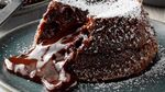 Лава тортички с шоколад само за 15 минути - вкусовите ви рецептори ще гръмнат, гостите ще искат още и още