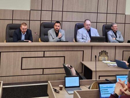 Болният от деменция прави болно цяло семейство или най малкото един