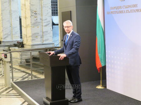 Г-н Борисов непрекъснато примъква ДПС във взимането на решенията, недоволства премиерът