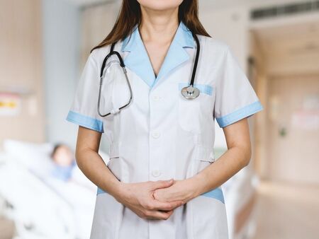 Търсят лекари и медицински сестри в болница в Бургас, ето каква е заплатата