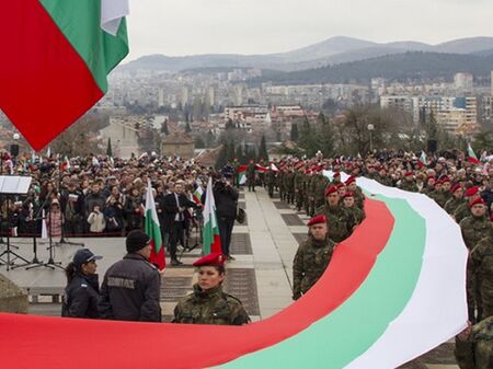 300-метрово знаме понасят в Стара Загора за Трети март