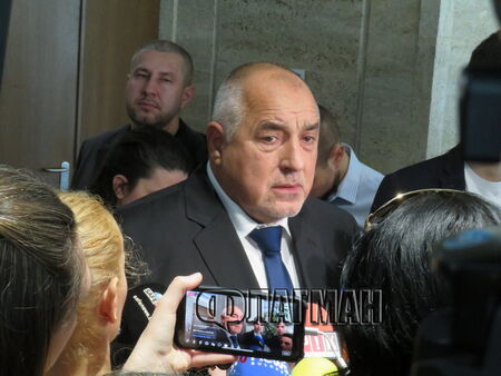 Бойко Борисов поиска смяната на военния министър Тодор Тагарев при