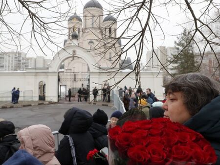 Ако пуснете руската телевизия няма да чуете нито дума за