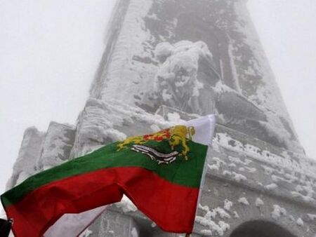 Причината невъзможност да поеме повече превозни средства Проходът Шипка