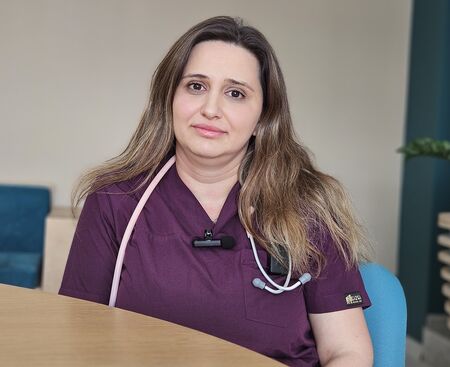 Педиатърът д-р Анна Петрова и единственият детски психиатър в Бургас помагат на най-малките пациенти и техните семейства