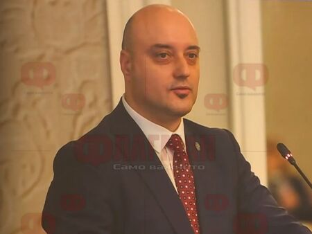  Според Асен Василев обаче шансът за кабинет с първия мандат