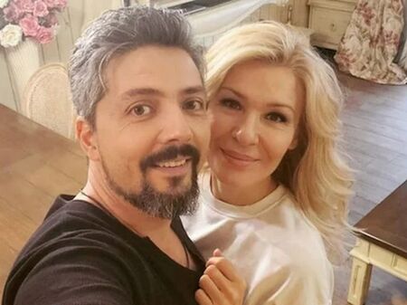 Жена му е известна тв водеща, но той се прехласна по танцьорка