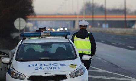 7 фатални минути: Шофьор присветна на полицаи, а последвалото е прецедент за България!