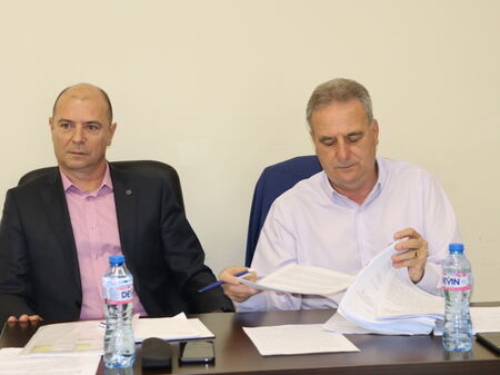 Кметът на Айтос Васил Едрев подписа договорите за 4 ключови проекта за 15 млн.лева