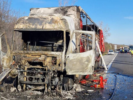 Демонтират Часовника на Бургас, ето защо