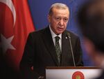 Избори в Турция решават дали идва краят на Ердоган