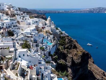 Снимка: Гърция въвежда 6-дневна работна седмица