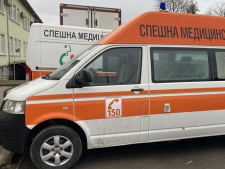 Инцидентът е станал навръх Великден Лекари се борят за живота